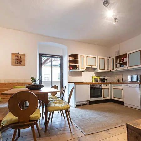 Absteige Innsbruck- Zentrale Ferienapartments 아파트