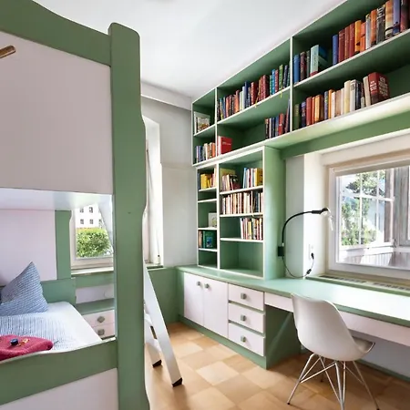 アパート Absteige Innsbruck- Zentrale Ferienapartments インスブルック