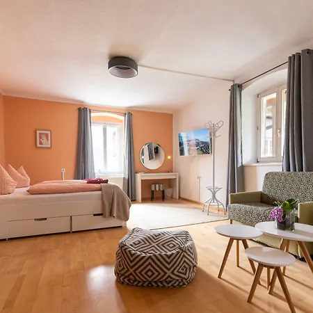 아파트 Absteige Innsbruck- Zentrale Ferienapartments 인스브루크