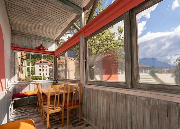 Absteige Innsbruck- Zentrale Ferienapartments 公寓 *